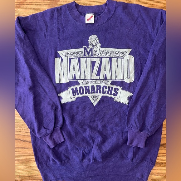 Vintage 80s Manzano Monarchs High‎ School (NM) Purple Crewneck Sweatshirt - Picture 1 of 6